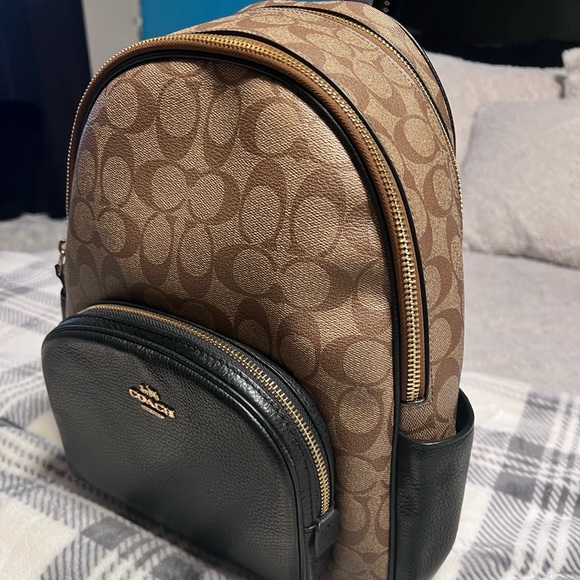 Coach backpack - Picture 1 of 2
